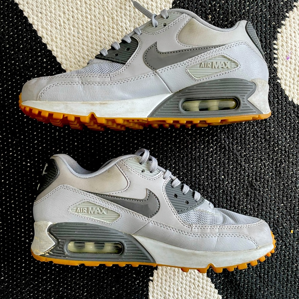 Women’s Nike Airmax Gray